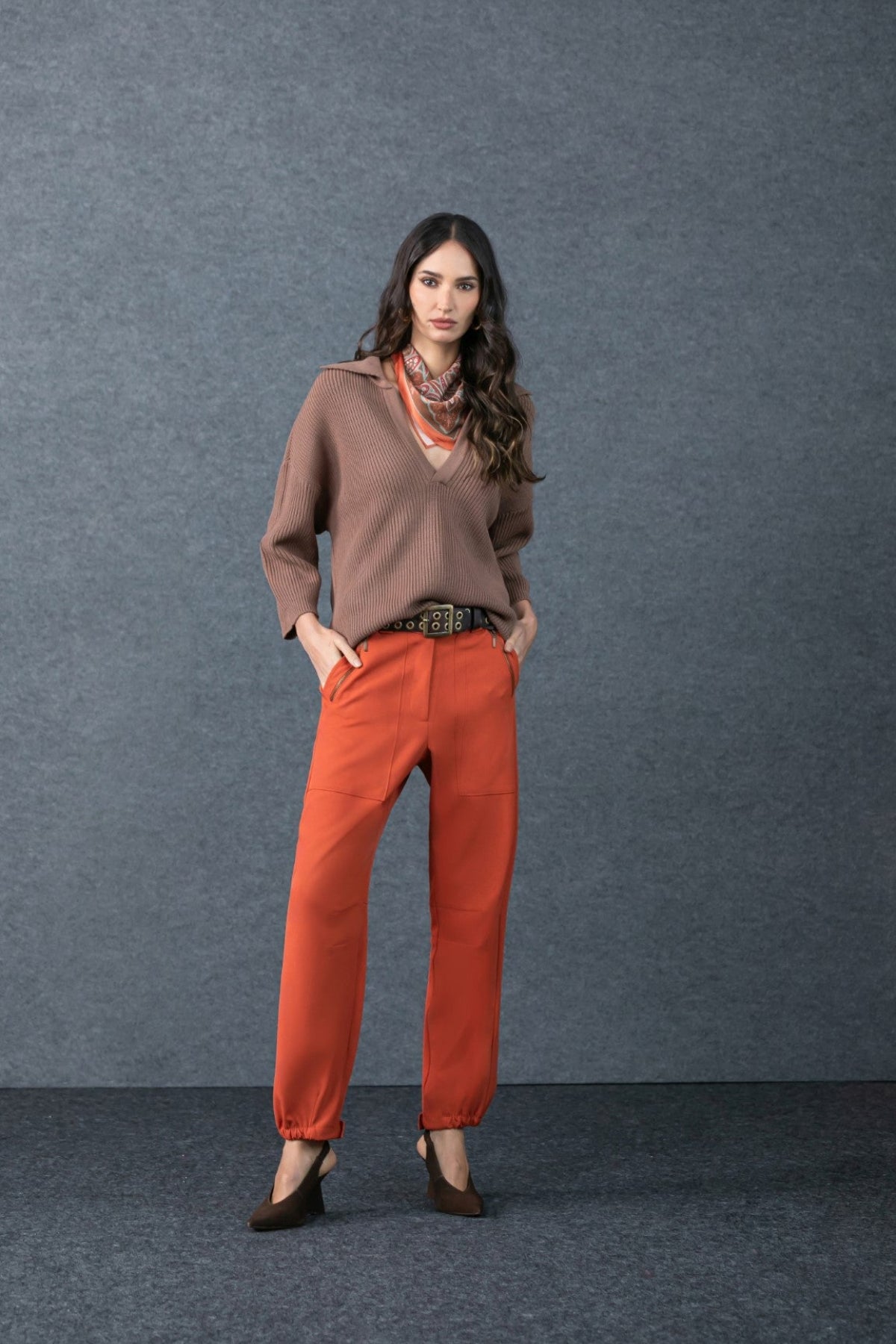 Calça Cenoura Terracota Anne Fernandes