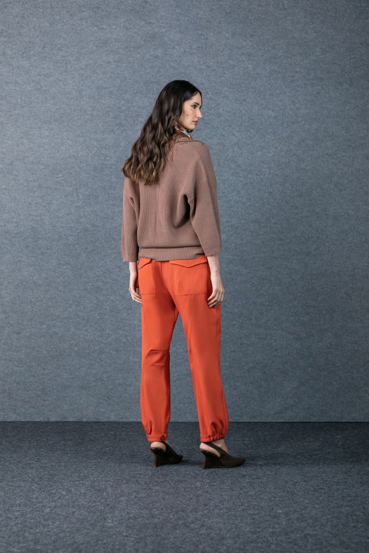Calça Cenoura Terracota Anne Fernandes
