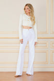 Modelo vestindo Calça Jeans Branca Fabulous Agilita