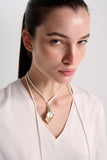 Blusa com Colar de Metal Natural Alphorria