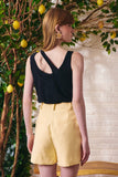 Short Alfaiataria Risca de Giz Amarelo Milk Litt